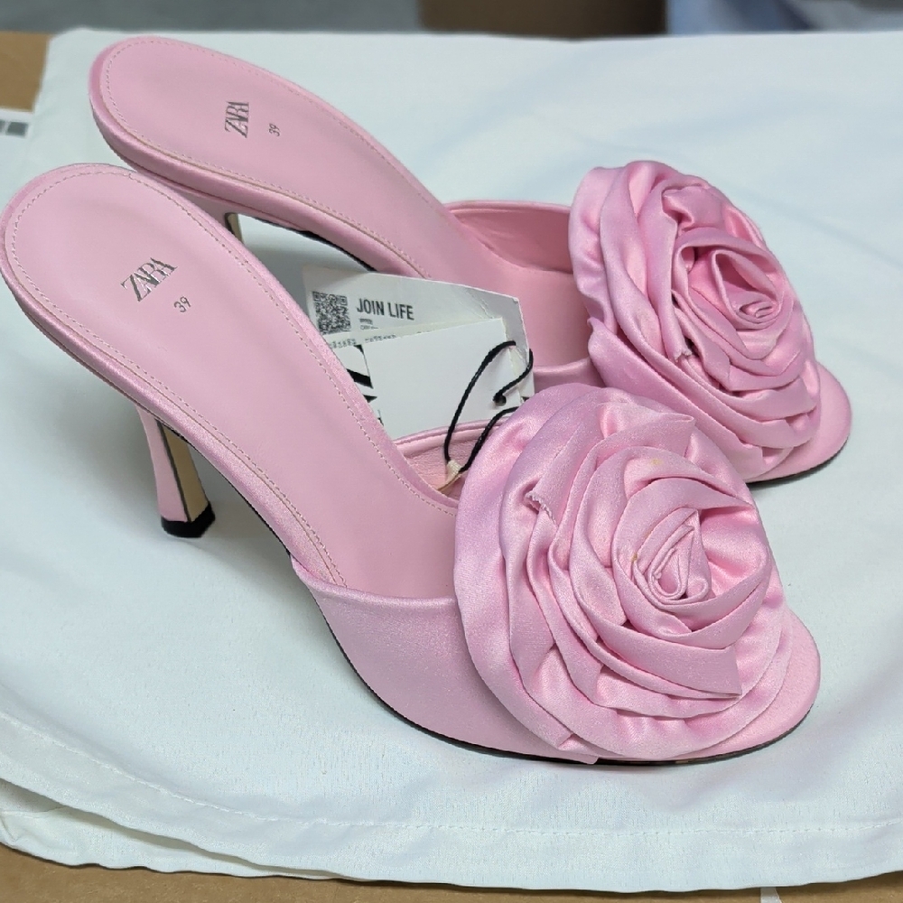 Zara Light Pink Satin Effect Rose Embellished Heels Size 8 NWT